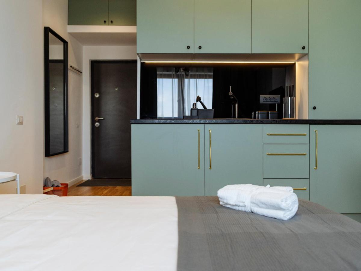 Beautiful Modern Studio - Cismigiu Park - Netflix Bucarest Esterno foto