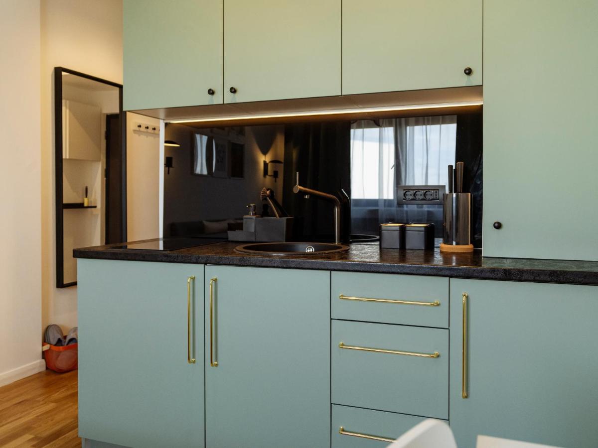 Beautiful Modern Studio - Cismigiu Park - Netflix Bucarest Esterno foto